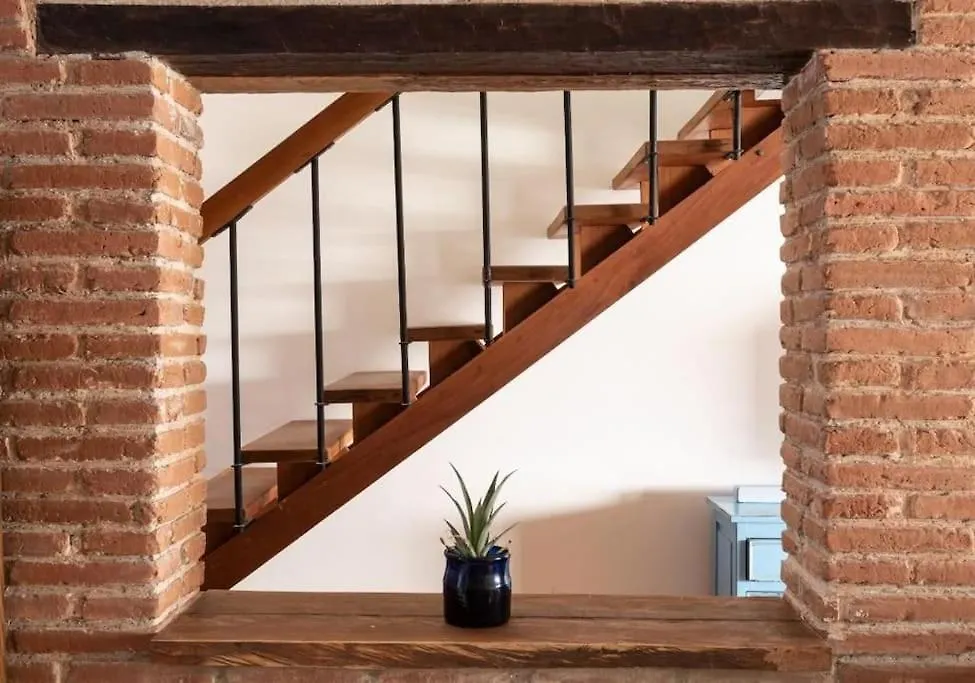 Charming Old City Loft With Jacuzzi! Cartagena