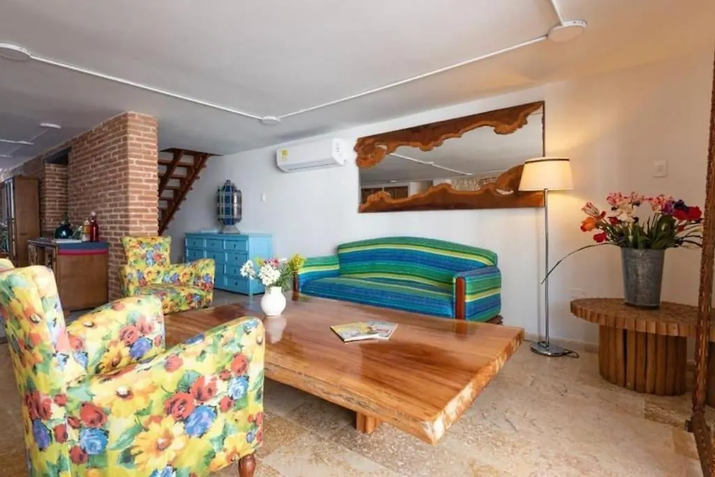 Charming Old City Loft With Jacuzzi! Cartagena 0*,  콜롬비아